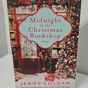 Midnight at the Christmas Bookshop